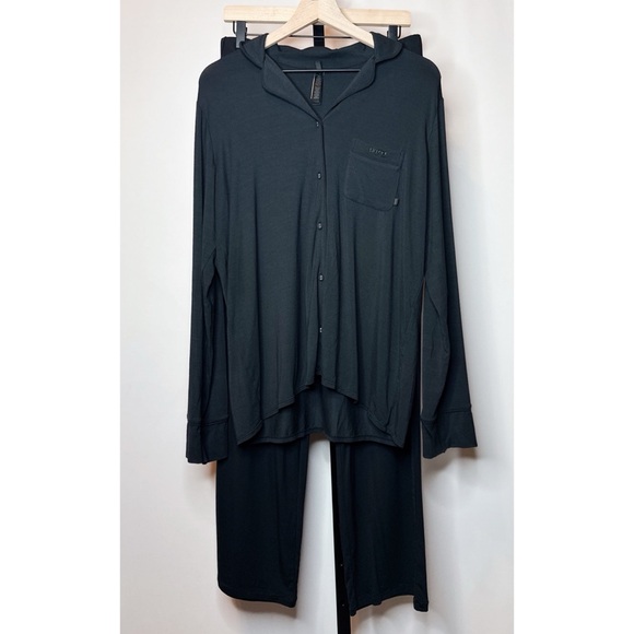 Skims Soft Lounge Sleep Set - Picture 2 of 8